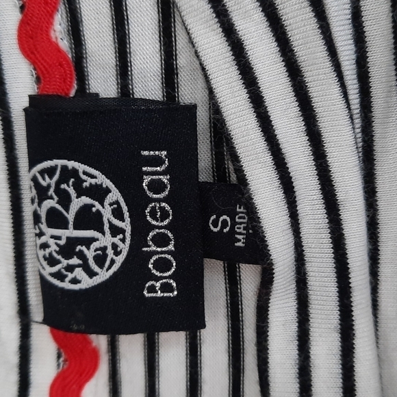 Bobeau Striped Babydoll Shortsleeve Blouse - Picture 4 of 4